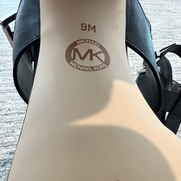SOLD Michael Kors Becker Block Heel Platform Black Leather Sandal (Women 9) - Picture 7 of 11